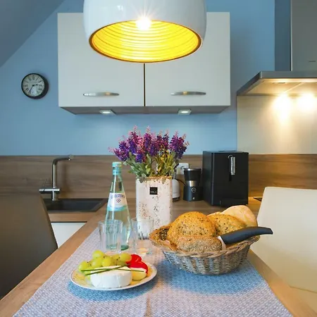 Apartman Lavendelblume - 4 Sterne - Inklusive Eigener Bikebox Mit Strom, Waeschepaket, Power Wlan, Parkplatz, Early Checkin # Bestpreisgarantie # *