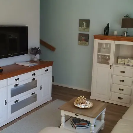 Lavendelblume - 4 Sterne - Inklusive Eigener Bikebox Mit Strom, Waeschepaket, Power Wlan, Parkplatz, Early Checkin # Bestpreisgarantie # * Zingst