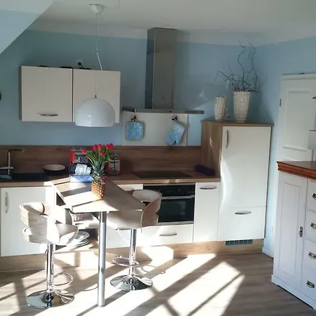 Appartement Lavendelblume - 4 Sterne - Inklusive Eigener Bikebox Mit Strom, Waeschepaket, Power Wlan, Parkplatz, Early Checkin # Bestpreisgarantie # Zingst